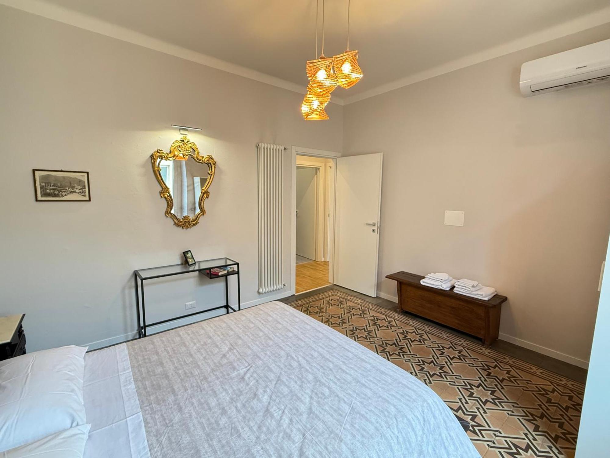 Comoluxhouse- Intero Appartamento Dış mekan fotoğraf